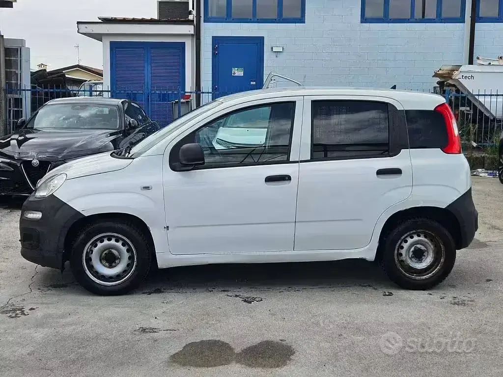 Usata Fiat Panda Pop 69 CV (50 kW) 2018 Bianco Utilitaria