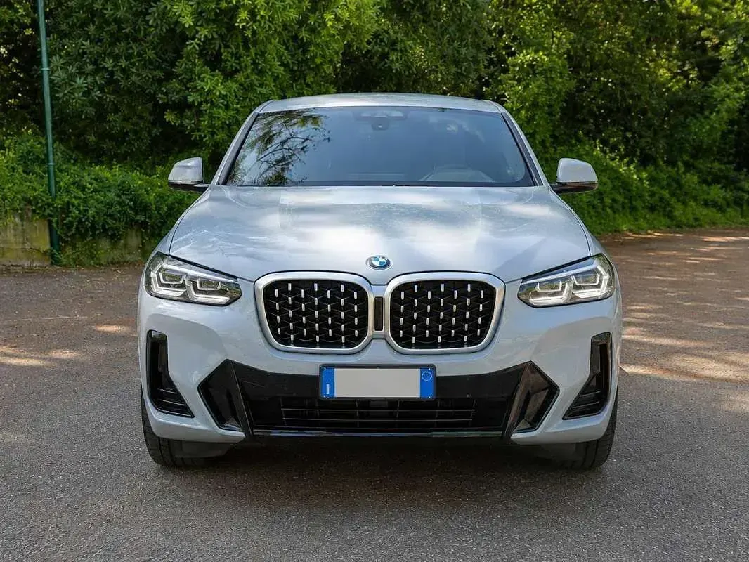 Usata BMW X4 M Sport 190 CV (139 kW) 2023 Blu/azzurro SUV