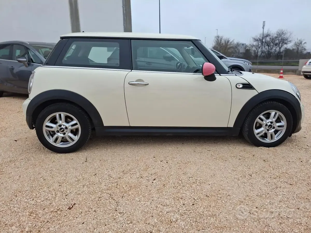 Begagnad Mini One D 90 HK (66 kW) 2013 Beige Halvkombi