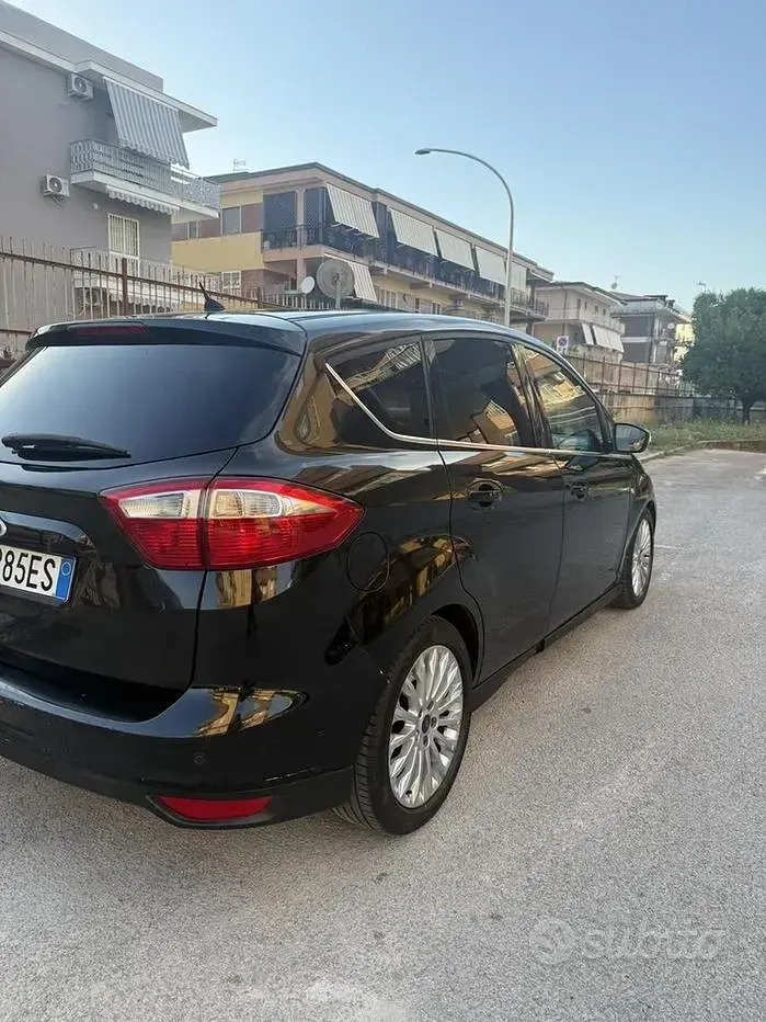 Usata Ford C-MAX 115 CV (84 kW) 2011 Nero Monovolume