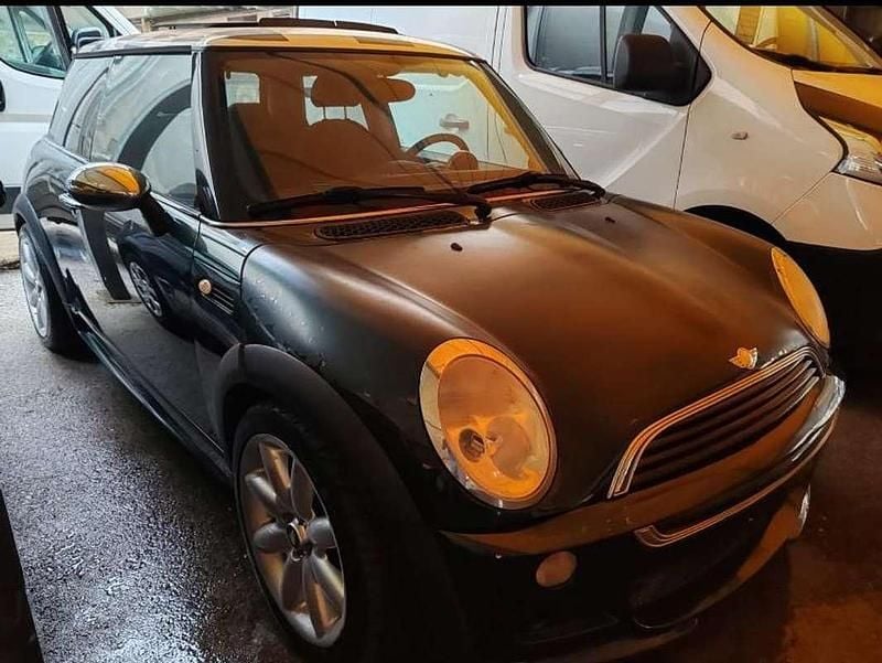 Verde Usata 2003 Mini Cooper Utilitaria | 2500 € (Ottimo prezzo) - Immagine 1/4