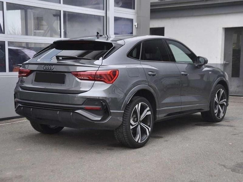 Usata Audi Q3 Sportback S-Line 150 CV (110 kW) 2022 Grigio daytona SUV