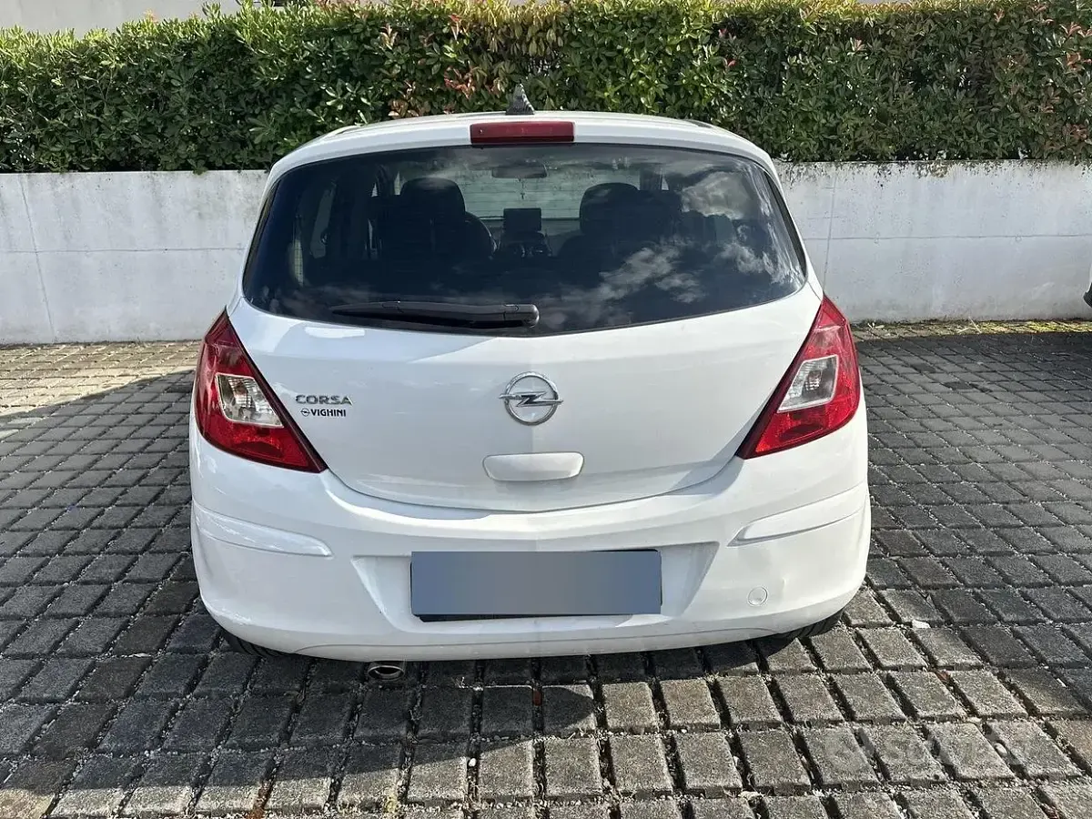 Usata Opel Corsa 85 CV (62 kW) 2013 Bianco Utilitaria