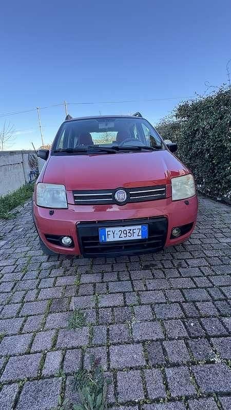 Usata Fiat Panda 4x4 Climbing 60 CV (44 kW) 2006 Utilitaria