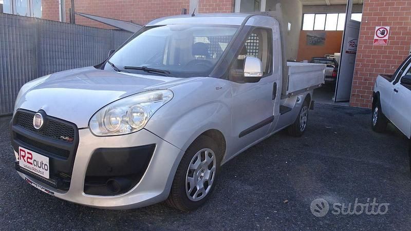 Grigio Usata 2013 Fiat Strada Pick-up | 13.500 € (Molto cara) - Immagine 1/4