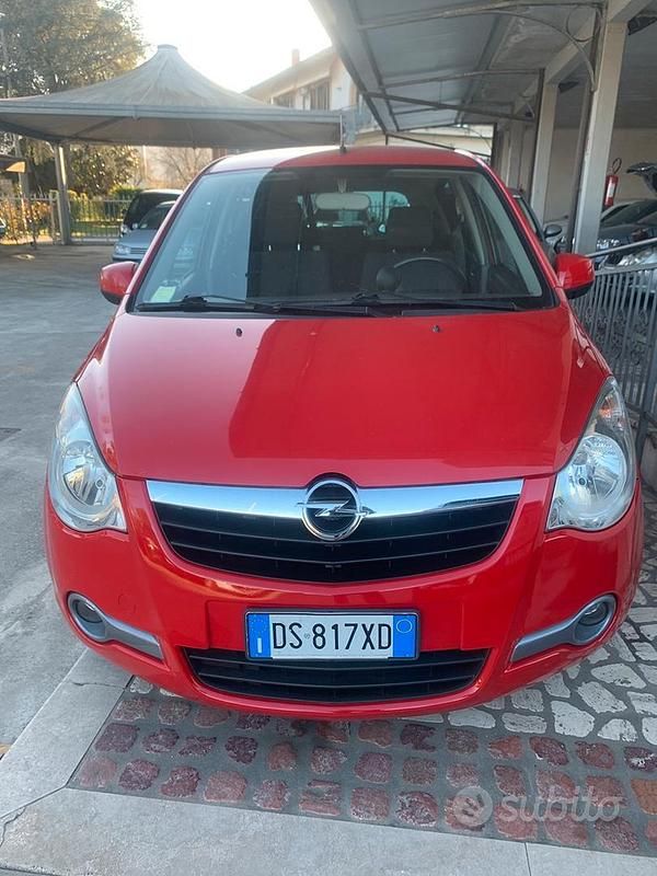 Usata Opel Agila 86 CV (63 kW) 2008 Rosso Utilitaria