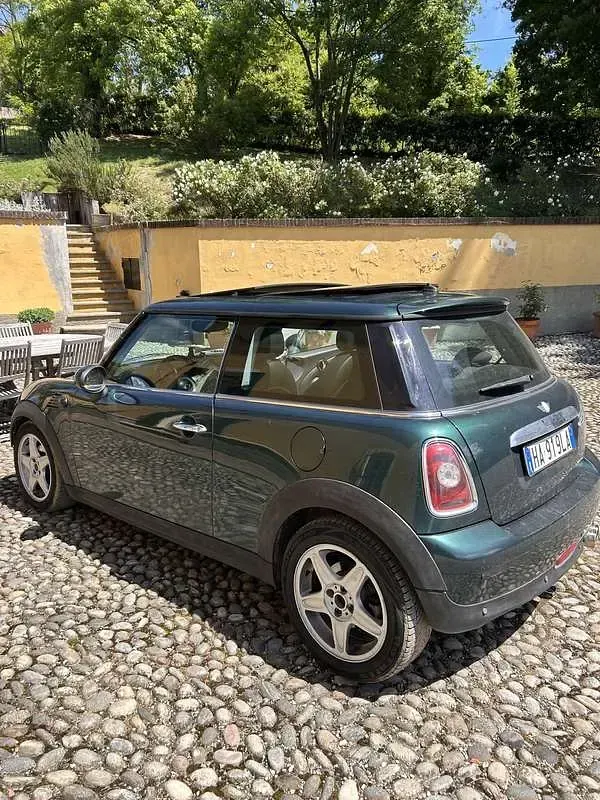 Usata Mini Cooper D 109 CV (80 kW) 2009 Utilitaria