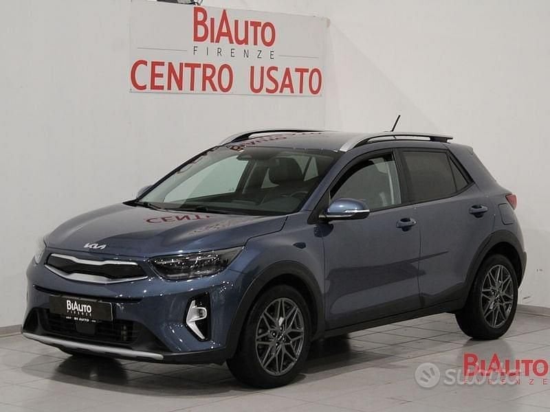 Usata Kia Stonic 100 CV (73 kW) 2023 Grigio SUV