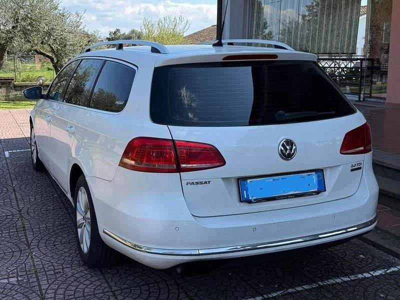 Usata VW Passat Highline 140 CV (102 kW) 2011 Bianco Station wagon