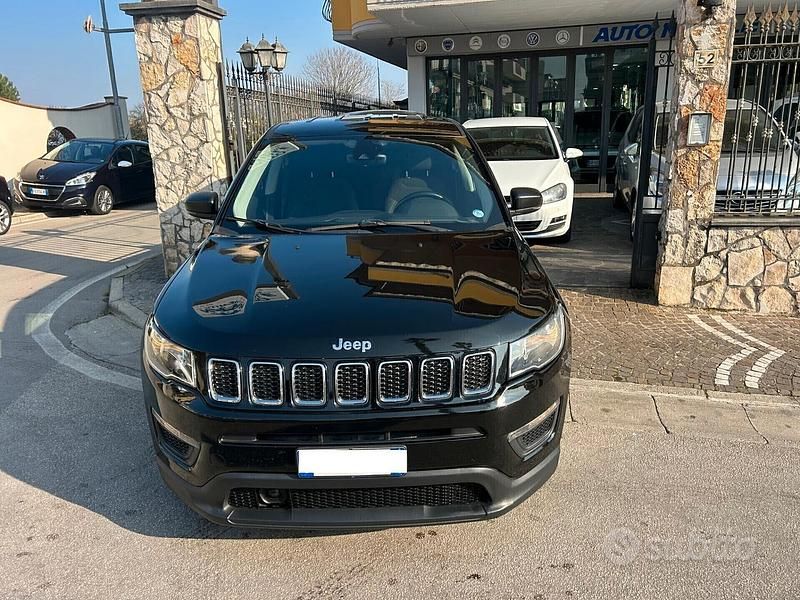 Usata Jeep Compass Sport 140 CV (102 kW) 2019 Nero SUV