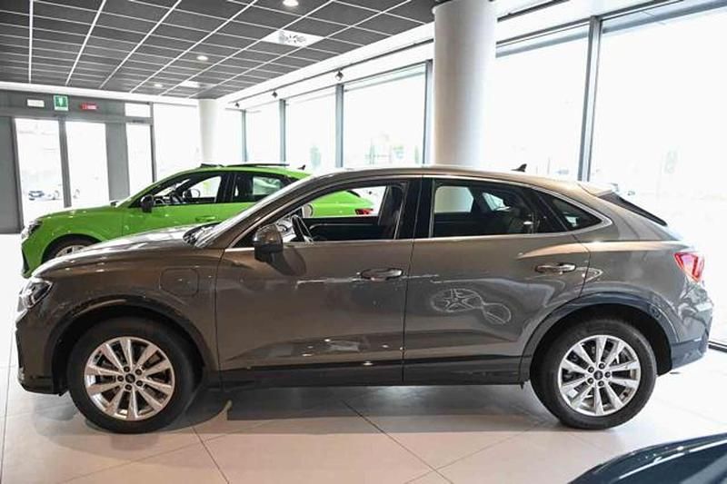 Usata Audi Q3 Sportback Business Plus 150 CV (110 kW) 2021 Grigio SUV