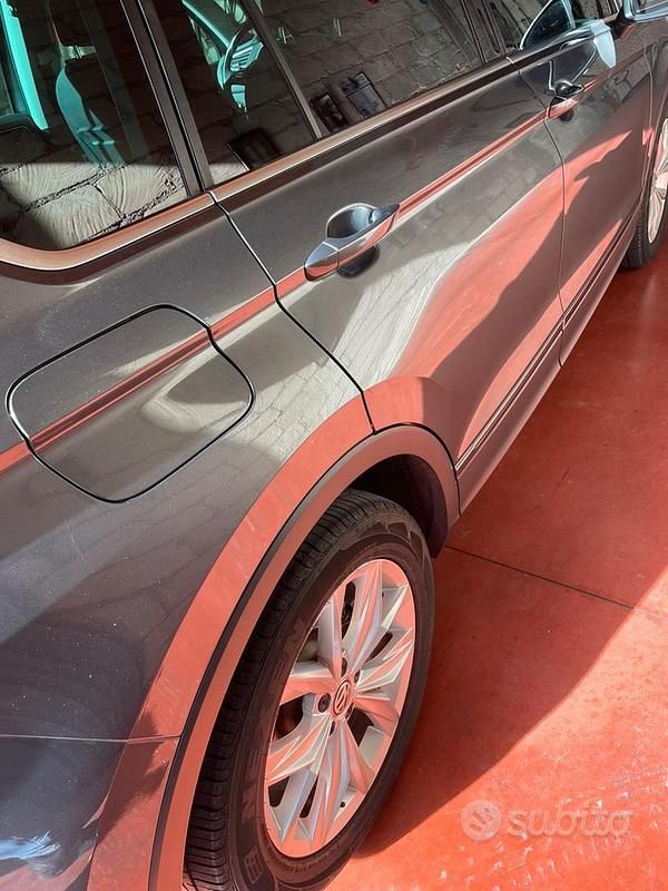 Usata VW Tiguan 150 CV (110 kW) 2018 Grigio SUV
