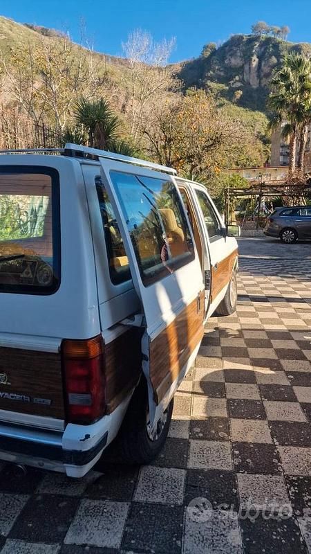 Usata Chrysler Grand Voyager 1989 Monovolume