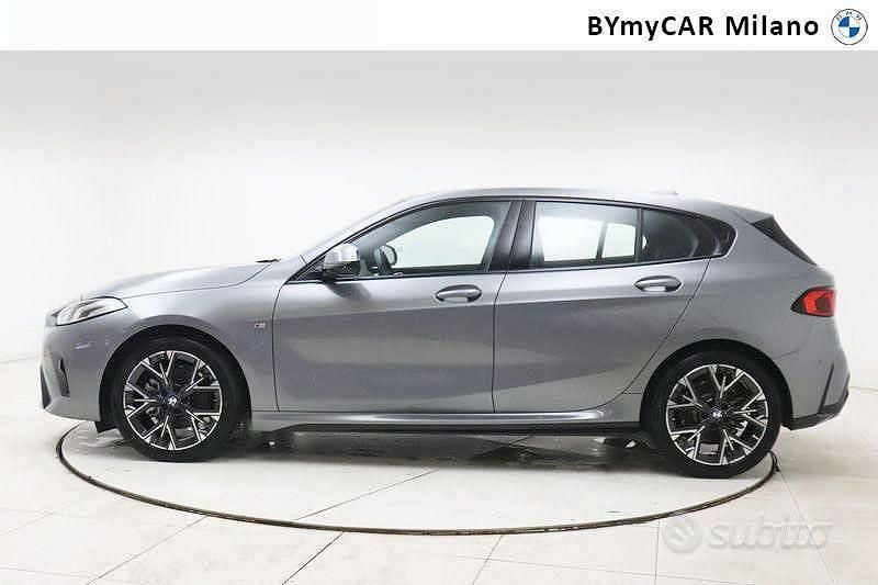 Usata BMW 120 M Sport 169 CV (124 kW) 2024 Grigio Utilitaria