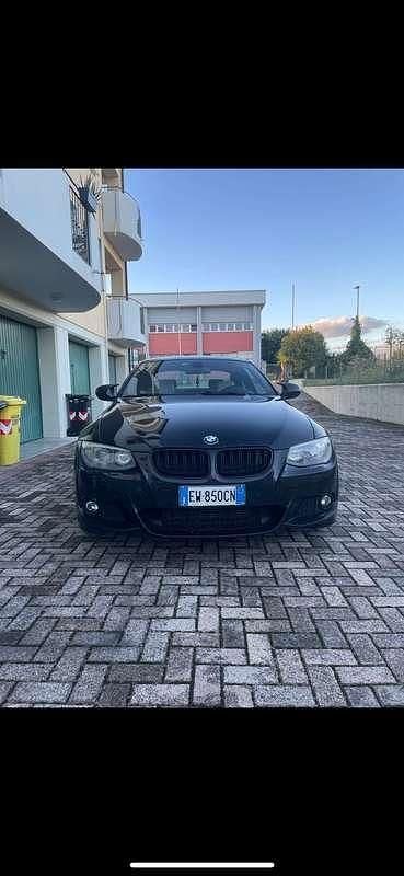 Usata BMW 320 M Sport 184 CV (135 kW) 2010 Nero Coupé