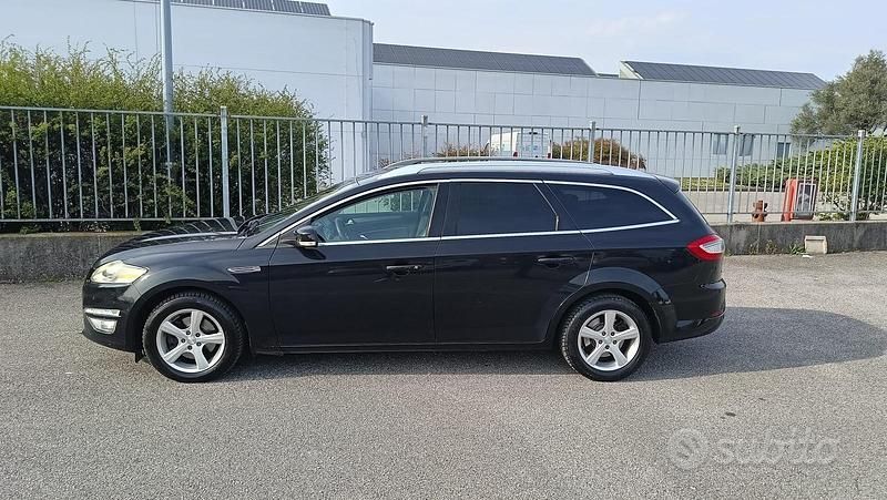 Usata Ford Mondeo 163 CV (119 kW) 2012 Nero Station wagon