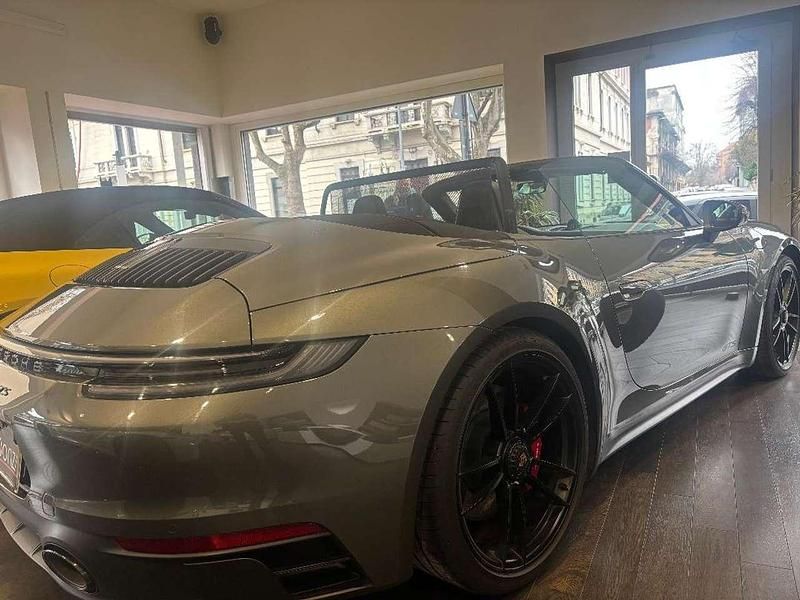 Usata Porsche 911 Carrera 4 Cabriolet 480 CV (353 kW) 2022 Grigio Cabrio