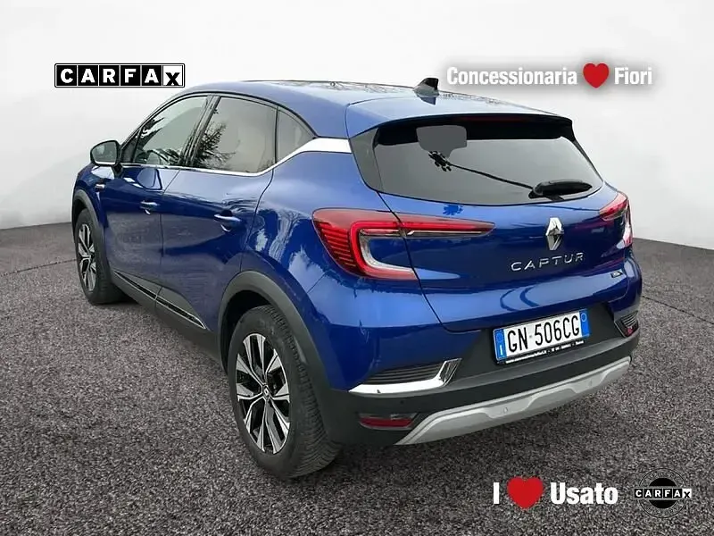 Usata Renault Captur RS Line 143 CV (105 kW) 2023 Blu SUV