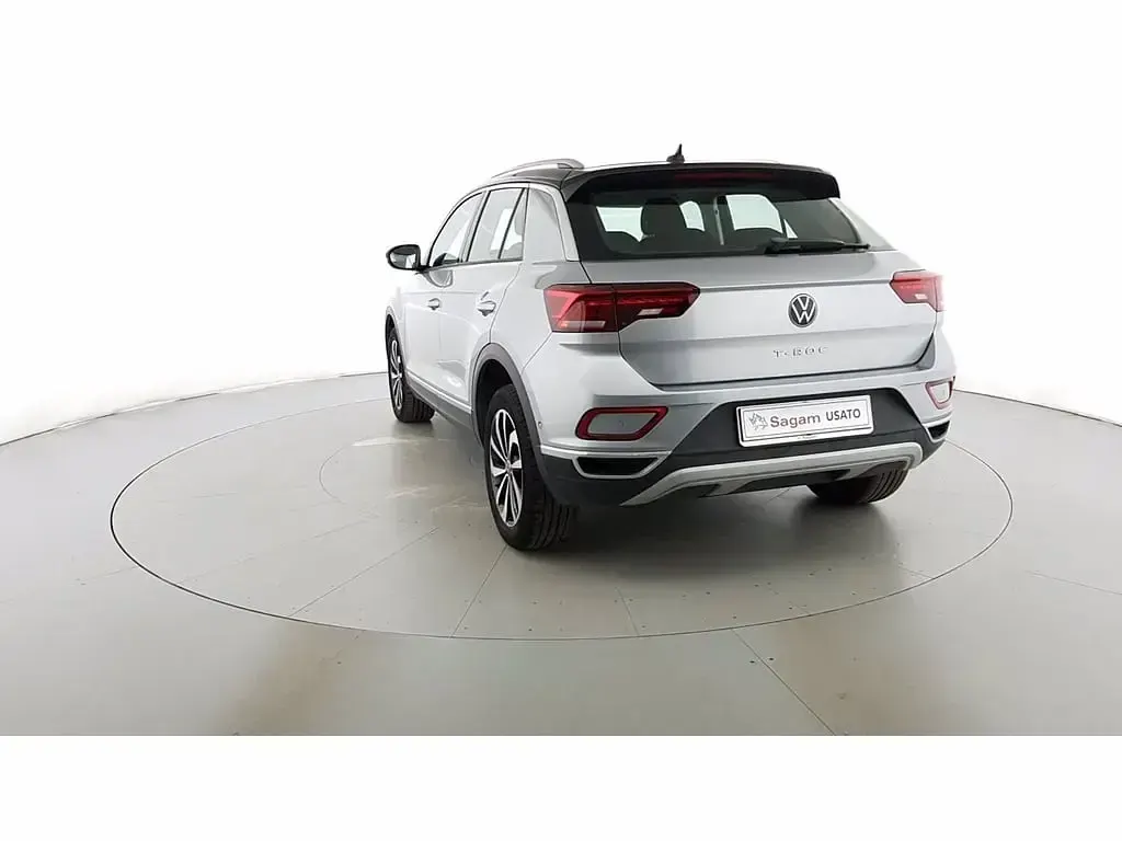 Usata VW T-Roc Style 116 CV (85 kW) 2022 Argento metallizzato SUV