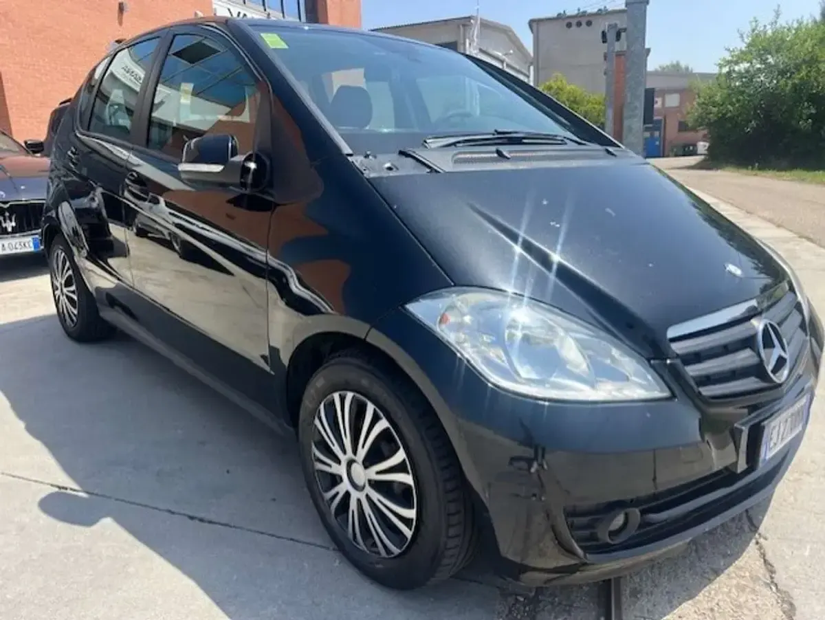 Usata Mercedes A160 Style 82 CV (60 kW) 2011 Nero Utilitaria
