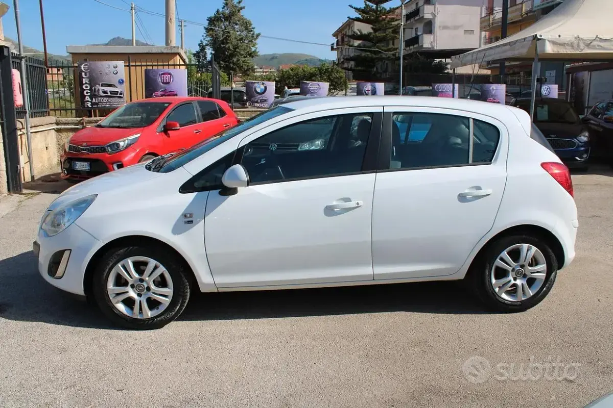 Usata Opel Corsa Sport 75 CV (55 kW) 2012 Bianco Utilitaria