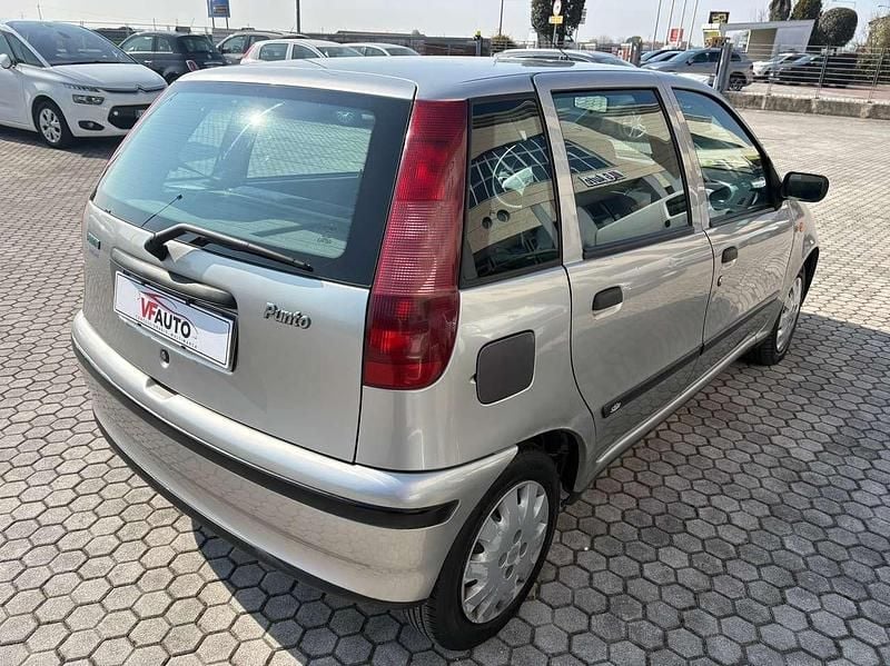 Usata Fiat Punto 86 CV (63 kW) 1999 Grigio Berlina