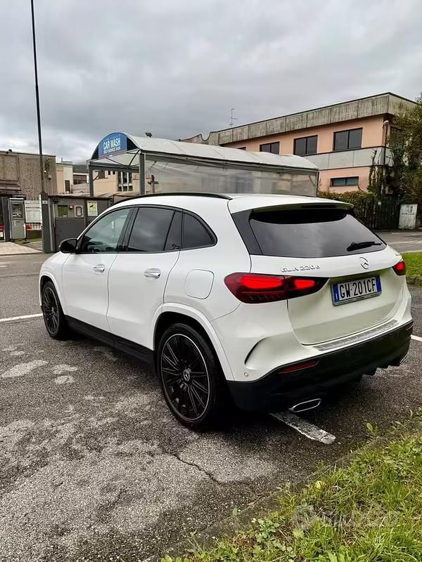 Usata Mercedes GLA220 AMG line 190 CV (139 kW) 2024 SUV