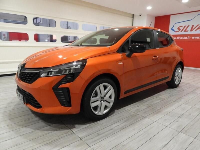 Nuova Renault Clio V Evolution 101 CV (74 kW) 2025 Arancione Berlina