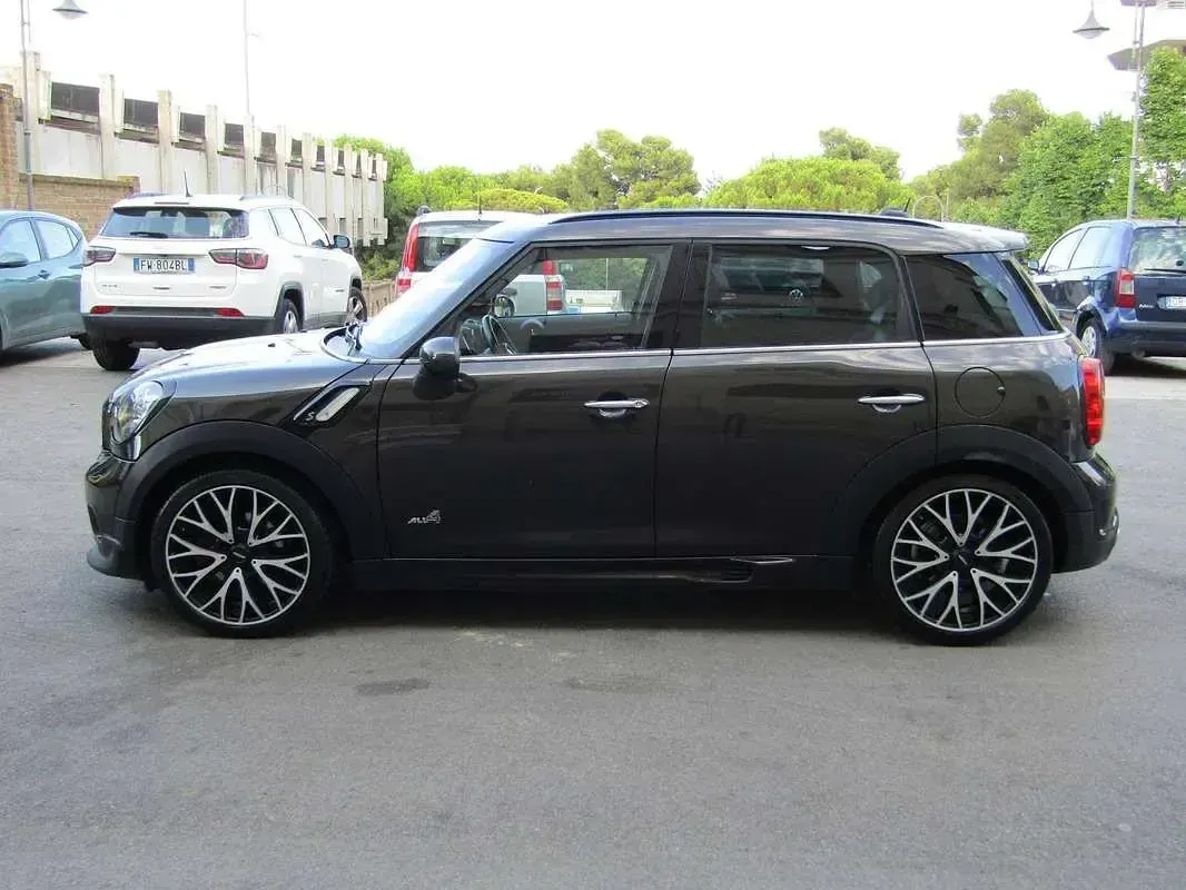 Usata Mini John Cooper Works Countryman 143 CV (105 kW) 2014 Nero SUV