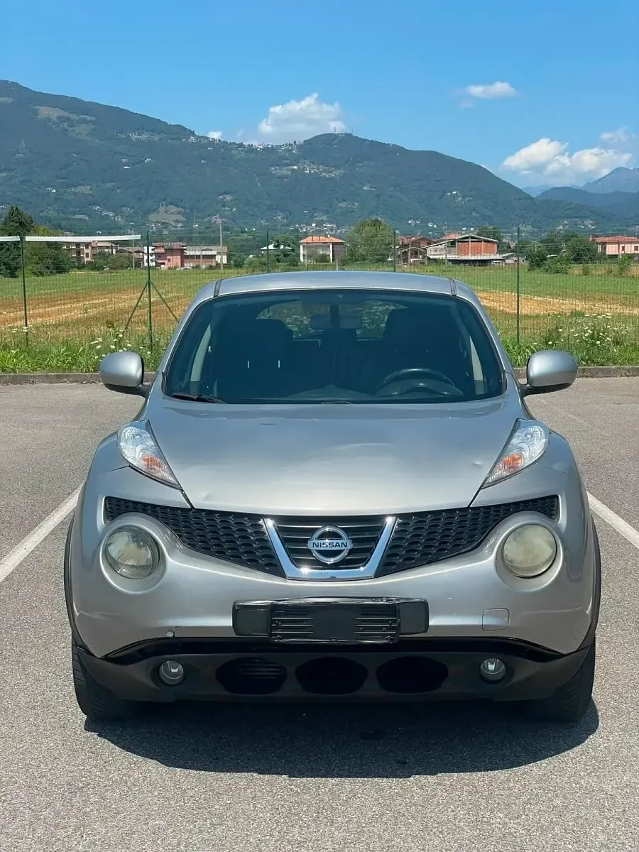 Usata Nissan Juke 106 CV (77 kW) 2010 Argento SUV