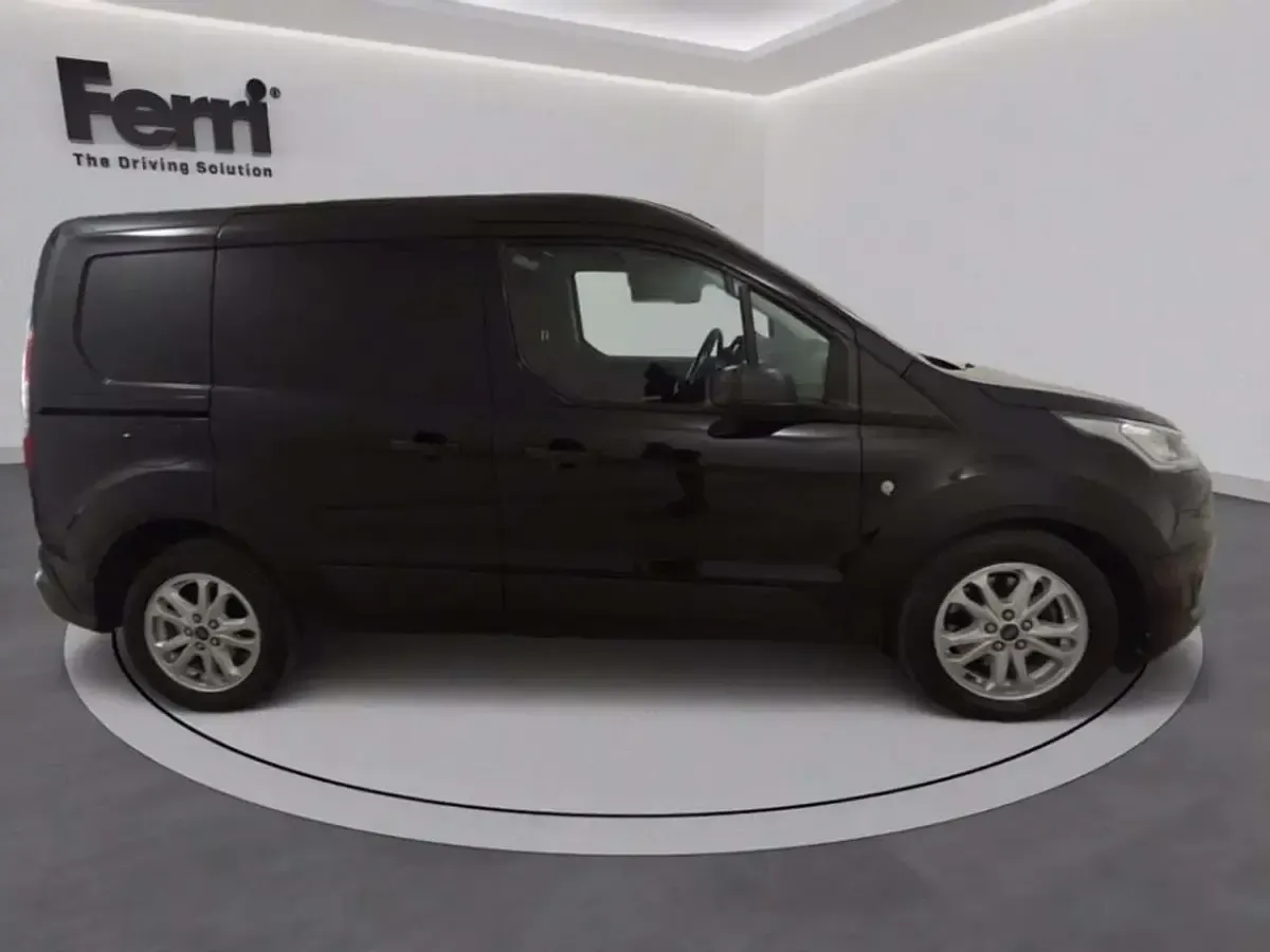 Usata Ford Transit Trend 120 CV (88 kW) 2022 Agate black Furgone