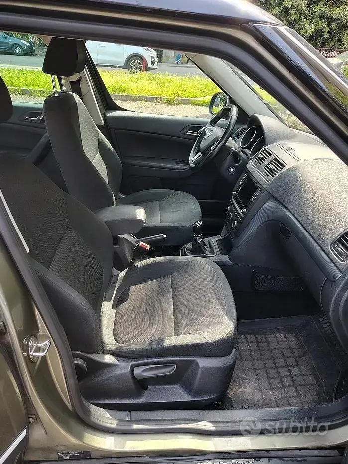 Usata Skoda Yeti Ambition 110 CV (80 kW) 2014 Verde SUV