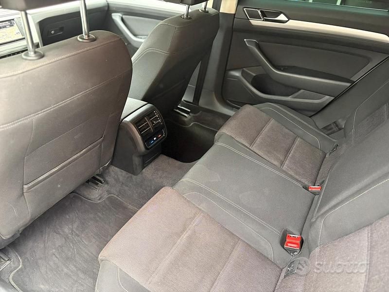 Usata VW Passat Comfortline 150 CV (110 kW) 2016 Grigio Station wagon