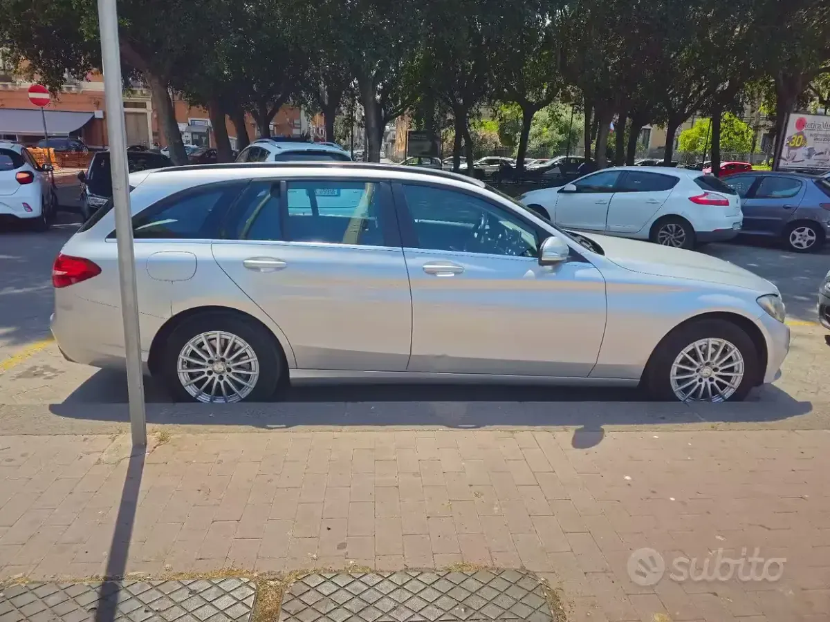 Usata Mercedes C200 136 CV (100 kW) 2015 Grigio Station wagon