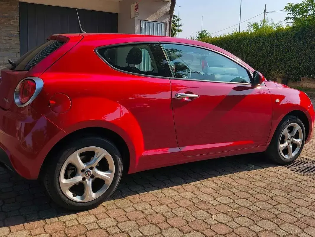 Usata Alfa Romeo MiTo 77 CV (56 kW) 2017 Rosso Utilitaria