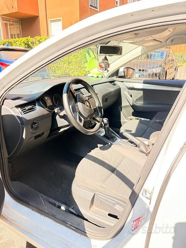 Usata Skoda Octavia 110 CV (80 kW) 2016 Bianco Utilitaria