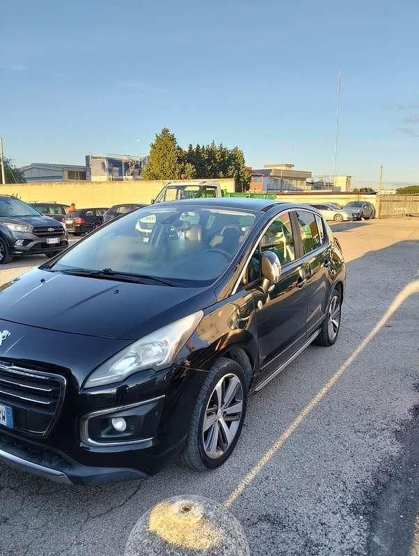 Usata Peugeot 3008 Active 120 CV (88 kW) 2015 Station wagon
