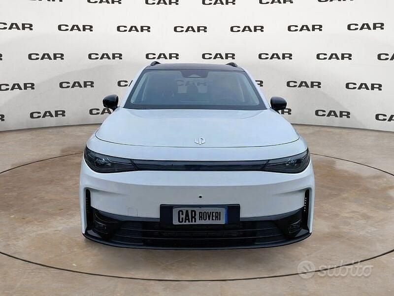 Usata Leapmotor C10 215 CV (158 kW) 2025 Bianco SUV