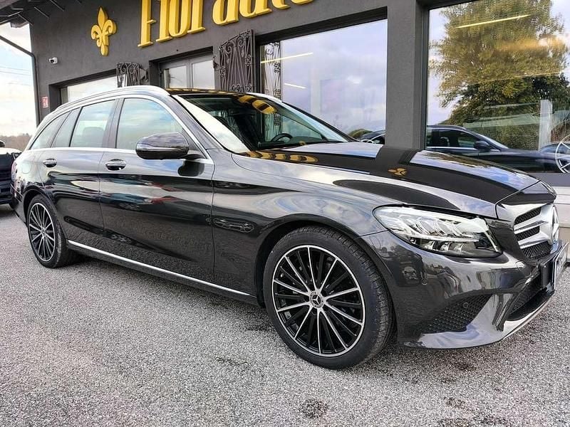 Usata Mercedes C200 Premium 184 CV (135 kW) 2021 Nero Station wagon