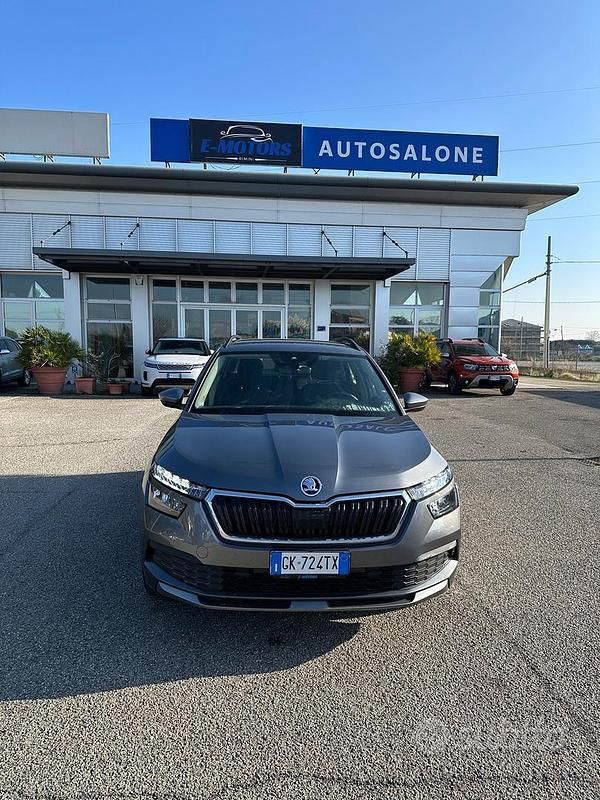 Usata Skoda Kamiq Ambition 95 CV (69 kW) 2023 Grigio SUV