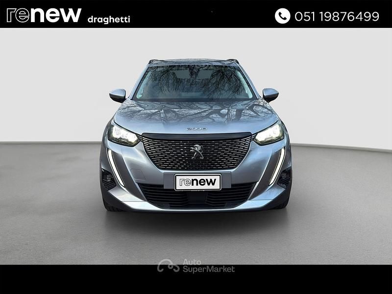 Usata Peugeot 2008 Allure 131 CV (96 kW) 2021 Argento SUV