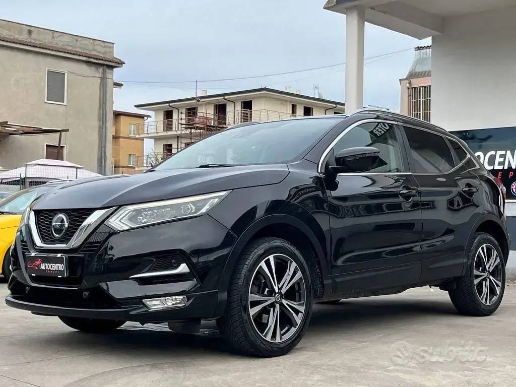 Usata Nissan Qashqai N-Connecta 116 CV (85 kW) 2019 Nero SUV