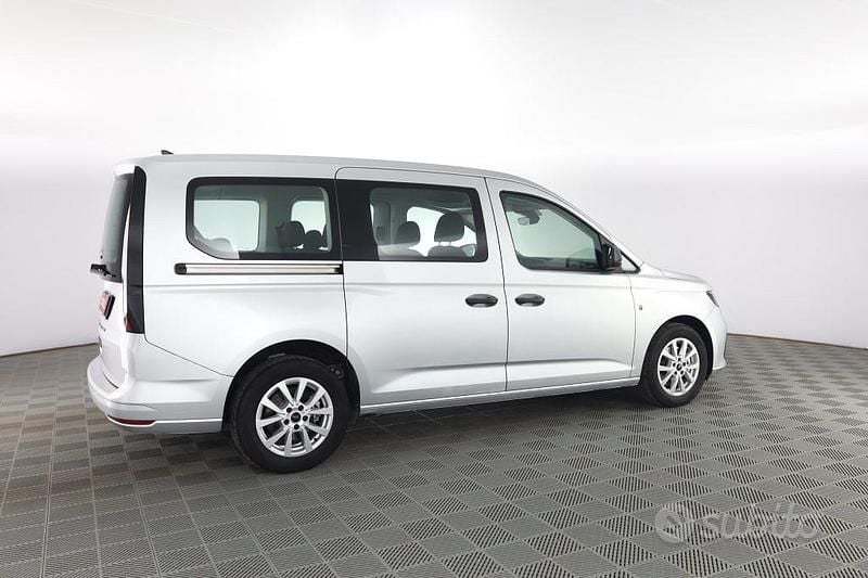 Usata Ford Tourneo Connect 102 CV (75 kW) 2025 Grigio Monovolume