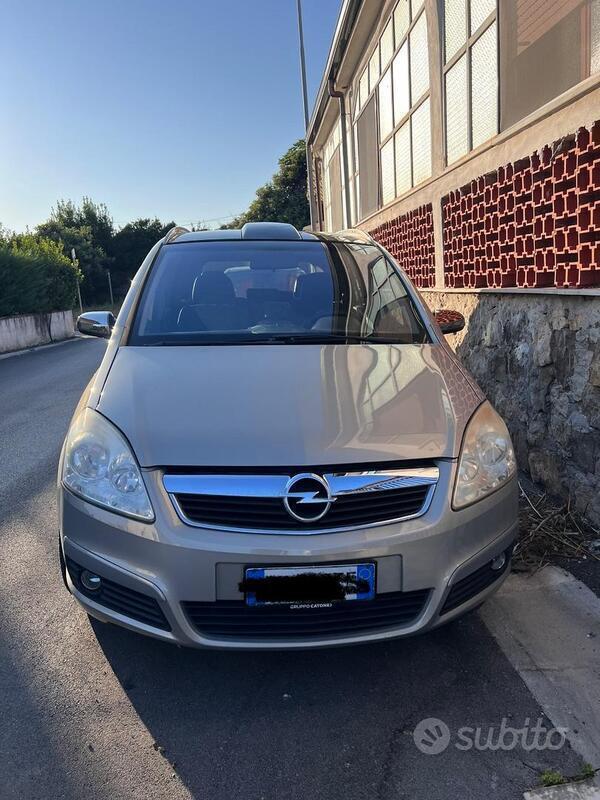 Usato 2006 Opel Zafira Diesel (4.000 €)