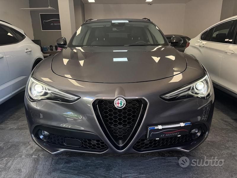 Usata Alfa Romeo Stelvio Super 210 CV (154 kW) 2020 Grigio SUV