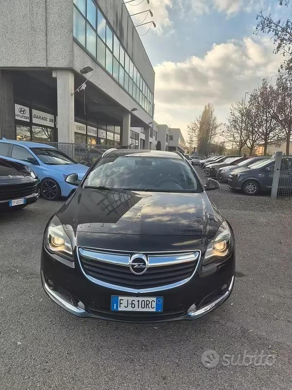 Usata Opel Insignia Cosmo 170 CV (125 kW) 2017 Nero Station wagon