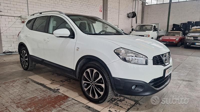 Usata Nissan Qashqai +2 Tekna 110 CV (80 kW) 2011 Bianco SUV