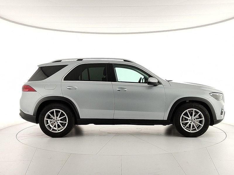 Begagnad Mercedes GLE300 Advanced 269 HK (197 kW) 2025 Silver SUV