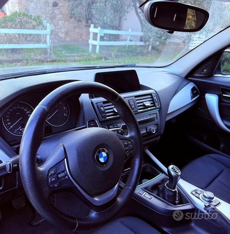 Usata BMW 118 Comfort Edition 150 CV (110 kW) 2015 Blu Utilitaria
