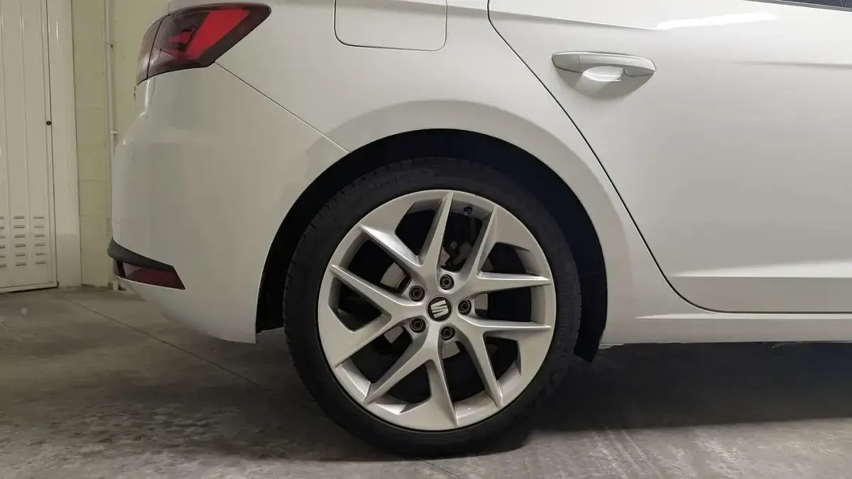 Usata Seat Leon FR 125 CV (91 kW) 2015 Bianco Berlina